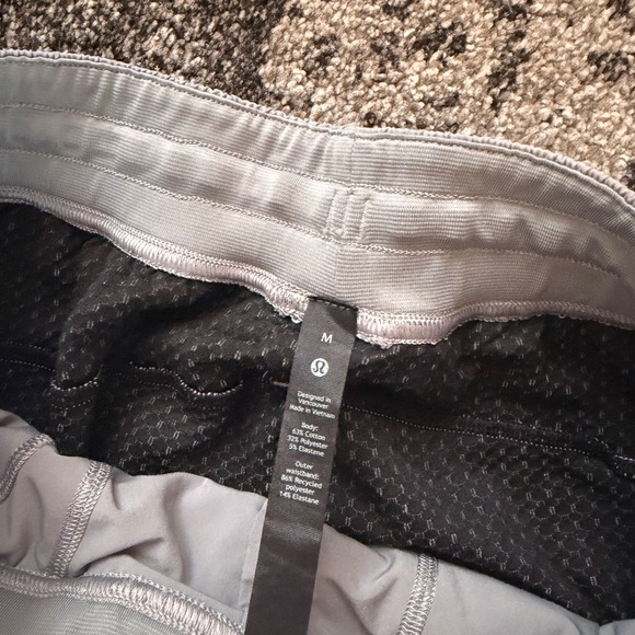 Lululemon Athletica Ease Gray Jogger Pants Medium - Picture 2 of 5